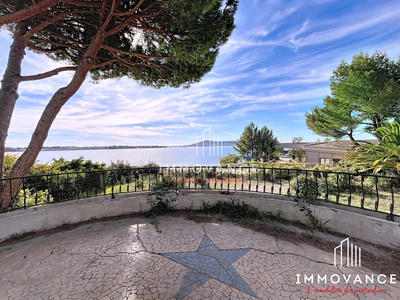 Villa - 210 m² - 6 pièces