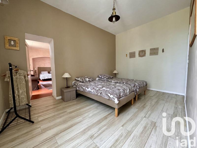 Maison - 322 m² - 9 pièces