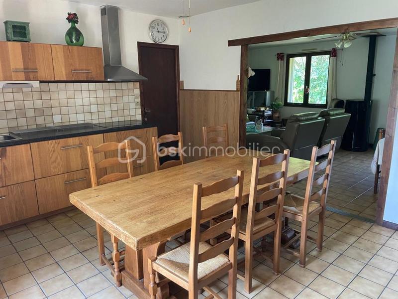 Maison - 121 m² - 6 pièces