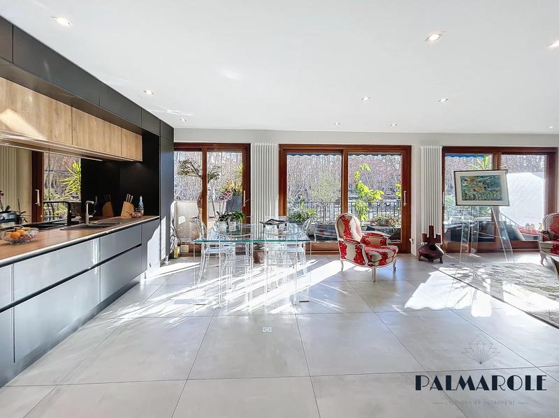 Appartement - 97 m² - 3 pièces