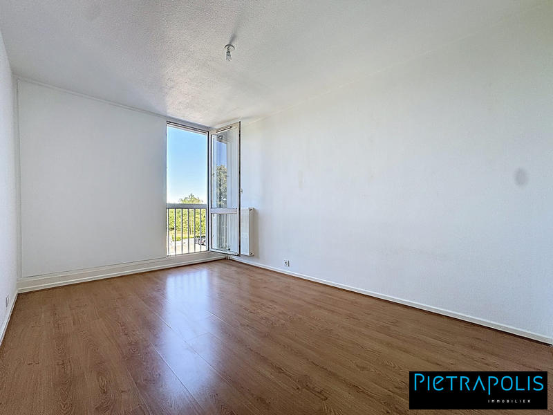 Appartement - 80 m² - 3 pièces