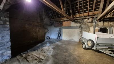 Parking / Garage - 300 m²