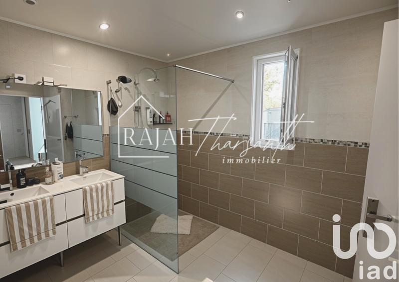 Maison - 197 m² - 6 pièces