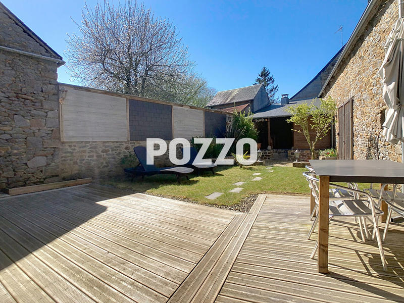 Maison - 380 m² - 11 pièces