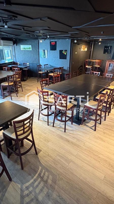 Local commercial - 240 m² - 3 pièces