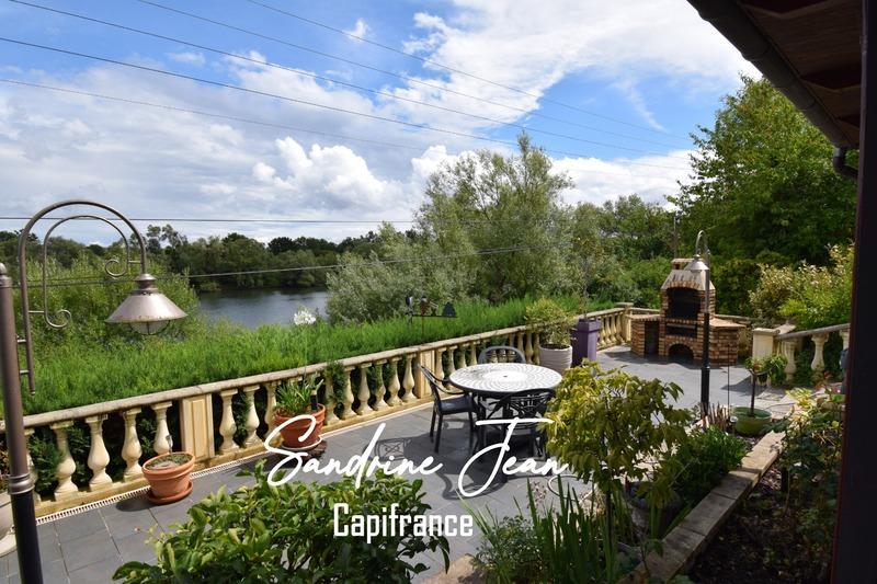 Maison - 210 m² - 6 pièces