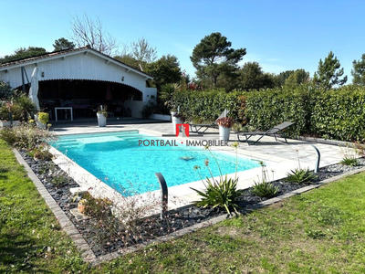 Maison - 200 m² - 6 pièces