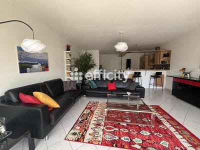 Appartement - 64 m² - 2 pièces