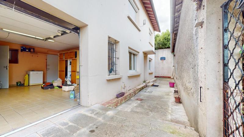 Maison - 138 m² - 5 pièces
