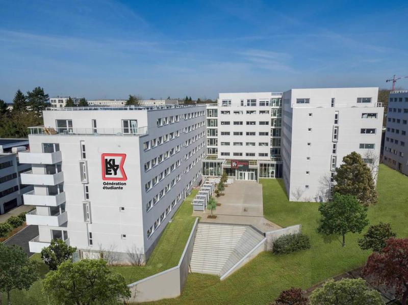 Appartement - 167 m² - 1 pièce