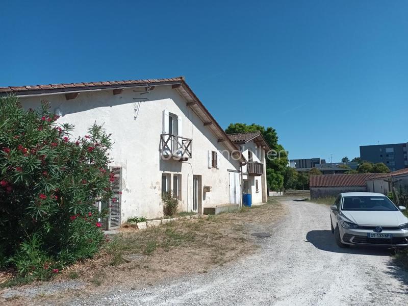 Corps de ferme - 379 m² - 14 pièces