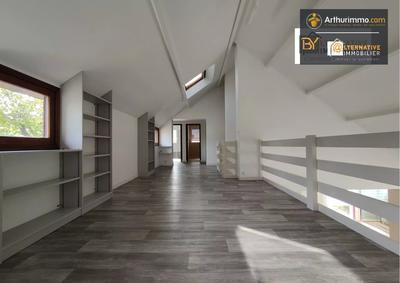 Maison - 200 m² - 7 pièces