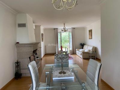 Maison - 170 m² - 8 pièces