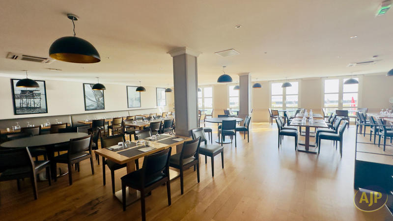 Immeuble - 15 pièces