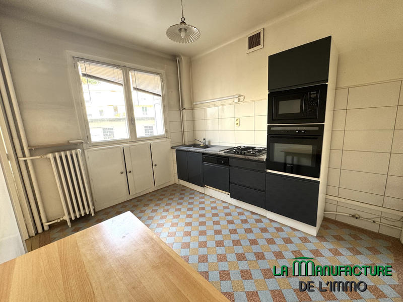 Appartement - 102 m² - 4 pièces