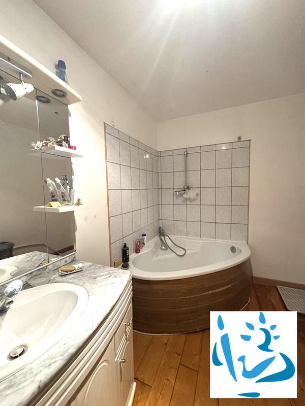 Maison - 100 m² - 6 pièces