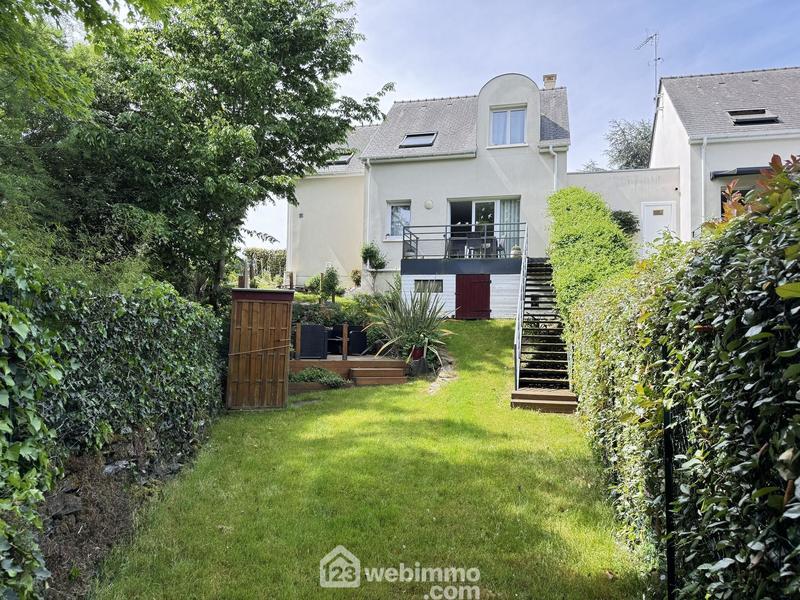 Maison de ville - 94 m² - 5 pièces