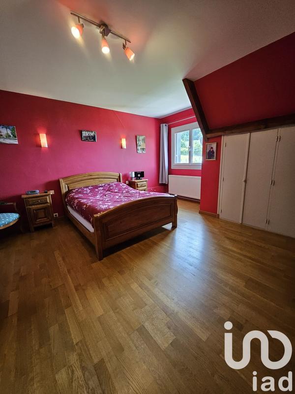 Maison - 230 m² - 7 pièces