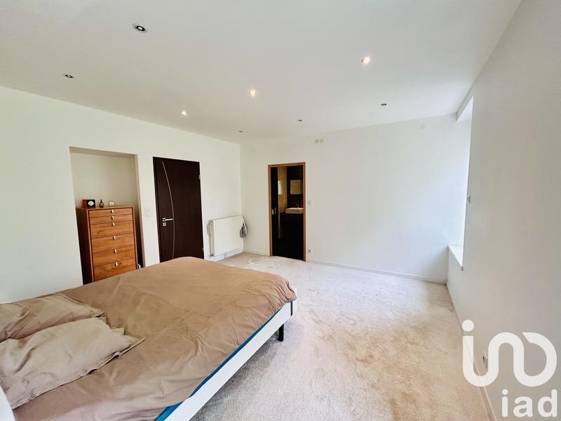 Maison de village - 360 m² - 10 pièces