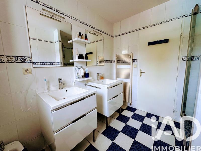 Maison - 98 m² - 4 pièces