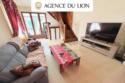 Maison - 102 m² - 4 pièces