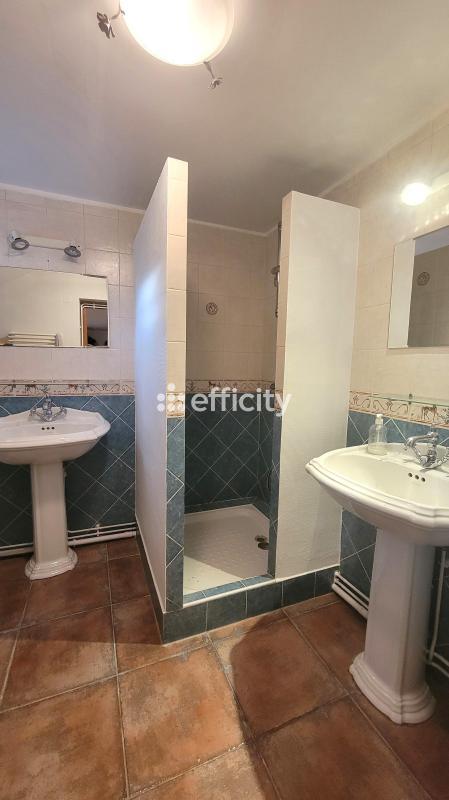 Maison - 157 m² - 7 pièces