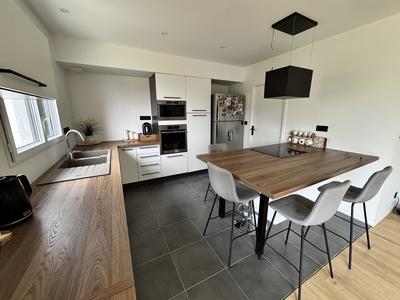 Maison contemporaine - 163 m² - 7 pièces