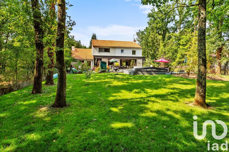 Maison - 190 m² - 7 pièces