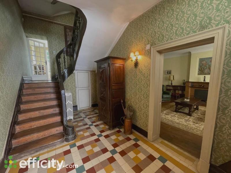 Maison - 178 m² - 8 pièces