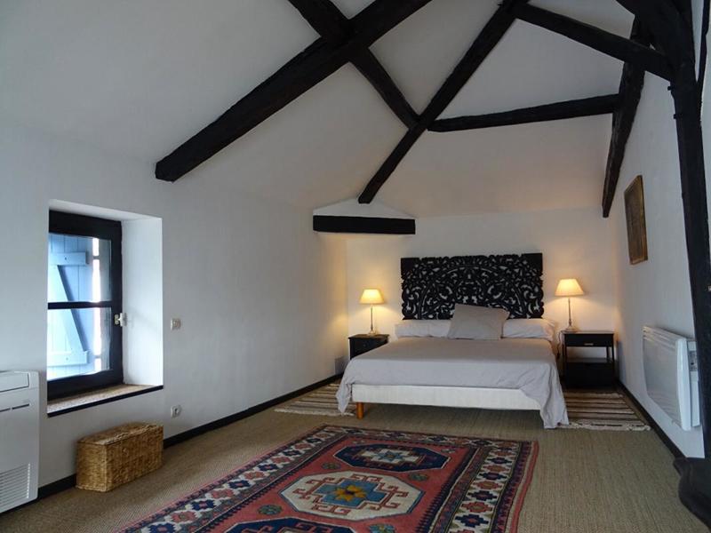 Maison - 273 m² - 8 pièces