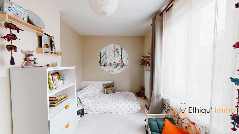 Appartement - 85 m² - 3 pièces