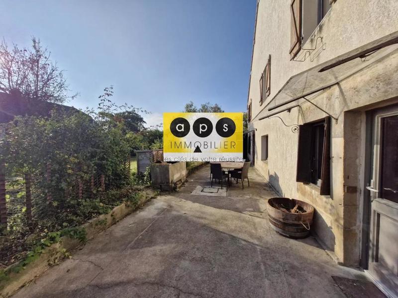 Maison en pierre - 132 m² - 5 pièces