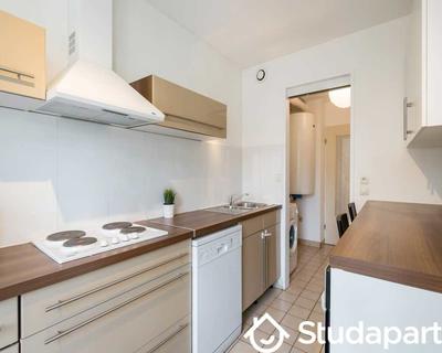 Chambre - 70 m² - 1 pièce