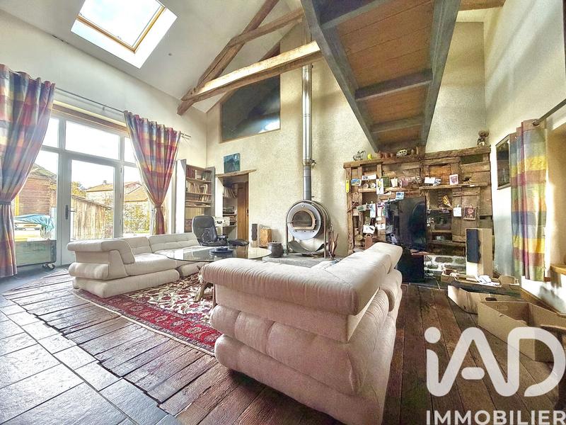 Maison - 198 m² - 5 pièces