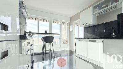 Appartement - 82 m² - 3 pièces