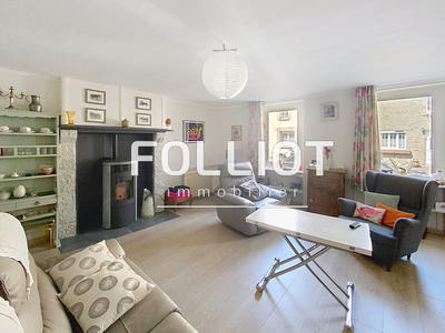 Maison - 200 m² - 7 pièces