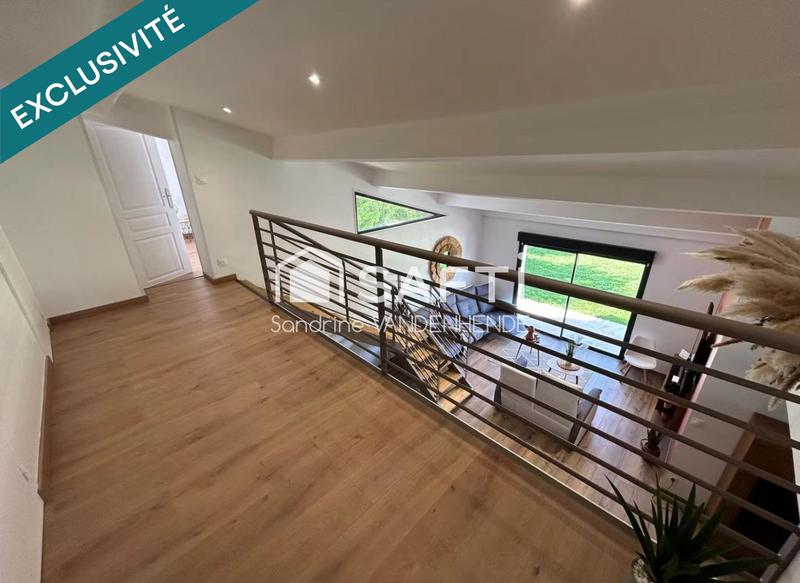 Villa - 232 m² - 10 pièces