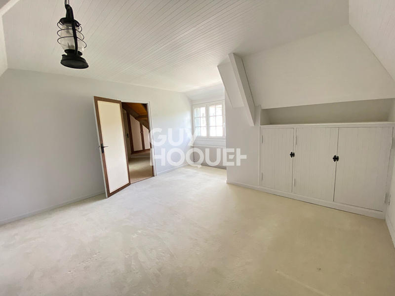 Maison - 171 m² - 8 pièces