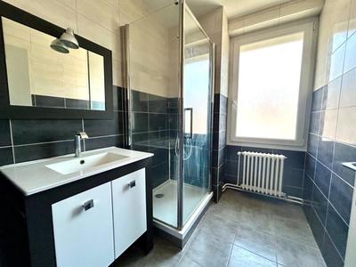 Immeuble - 125 m² - 4 pièces