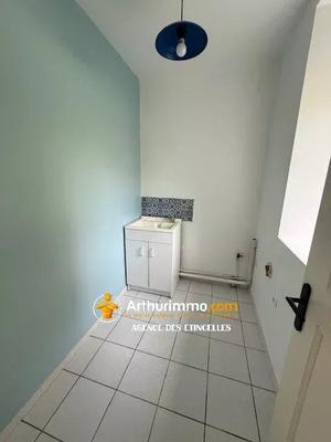 Maison - 212 m² - 7 pièces