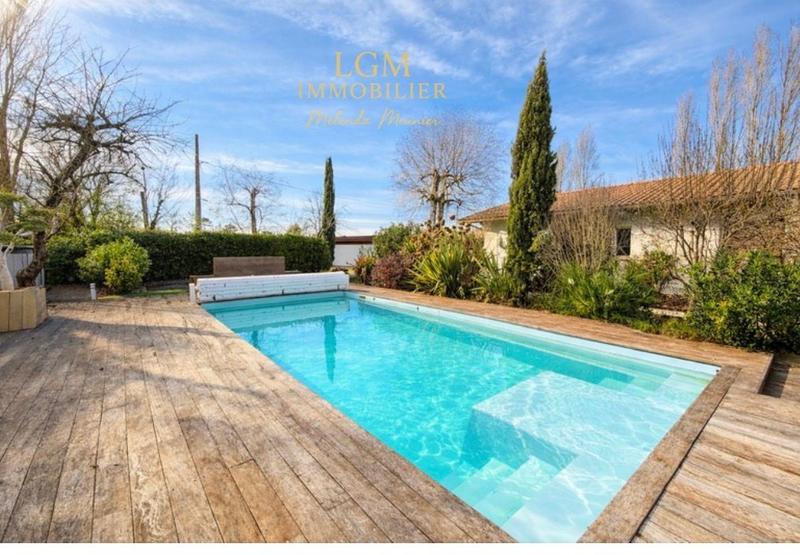 Villa - 207 m² - 4 pièces