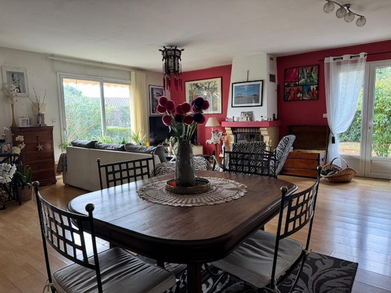 Maison - 104 m² - 4 pièces