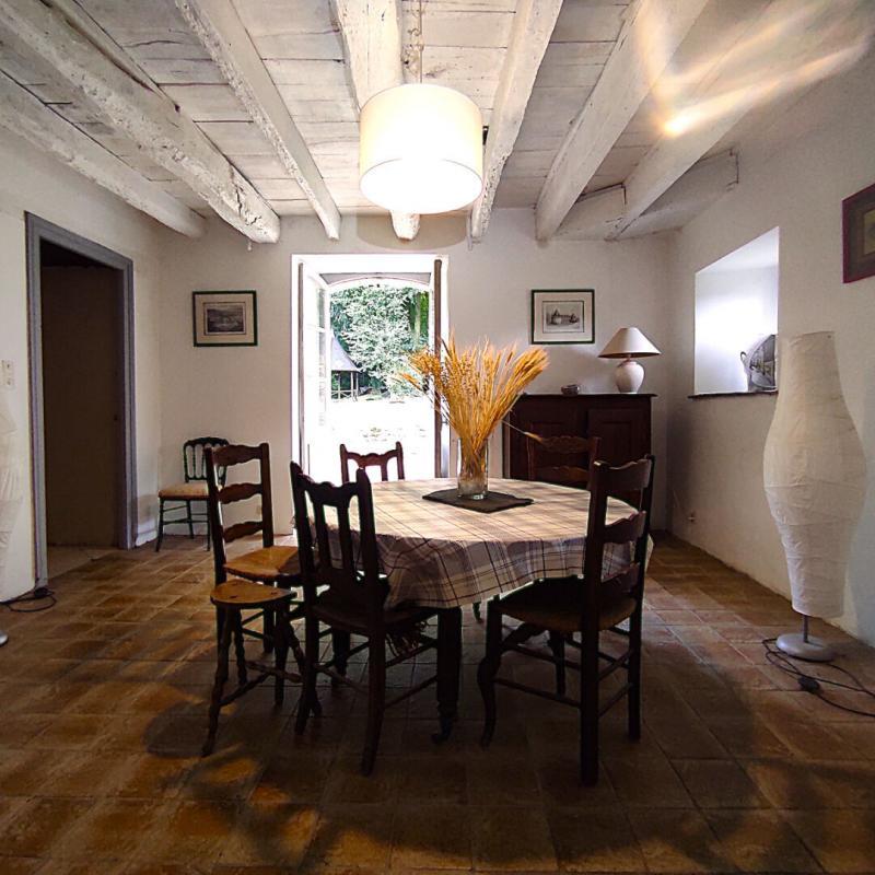 Demeure - 300 m² - 9 pièces