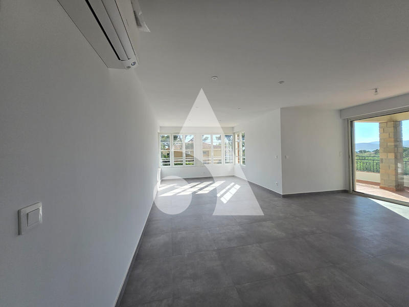 Appartement - 122 m² - 5 pièces