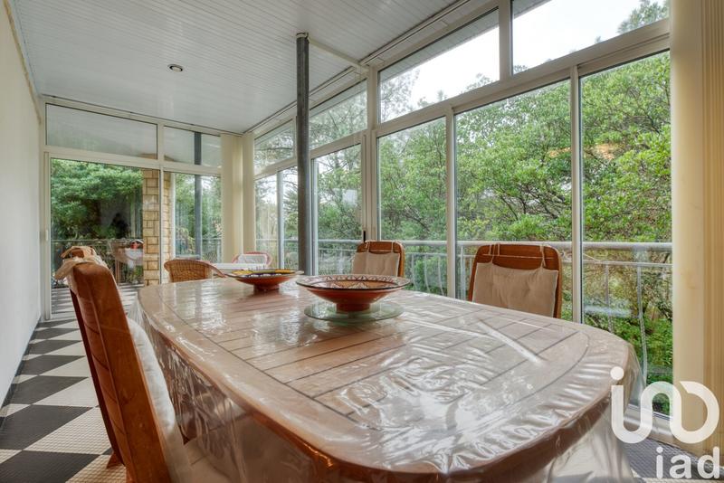 Maison - 195 m² - 12 pièces