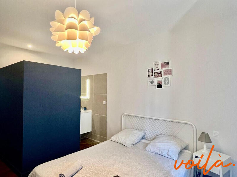 Maison - 310 m² - 10 pièces