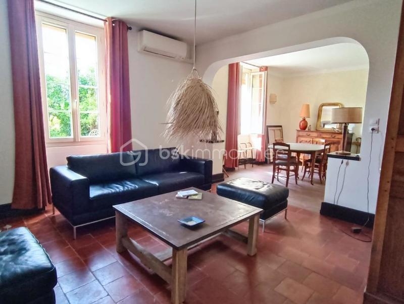 Maison - 292 m² - 9 pièces