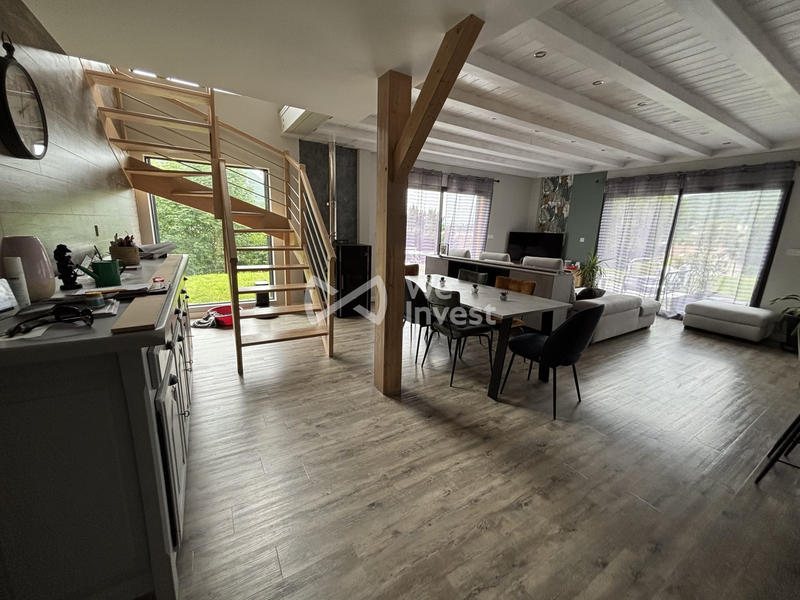 Maison - 169 m² - 6 pièces