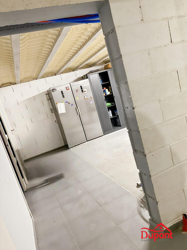 Maison - 212 m² - 6 pièces