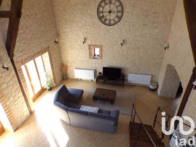 Maison - 220 m² - 6 pièces